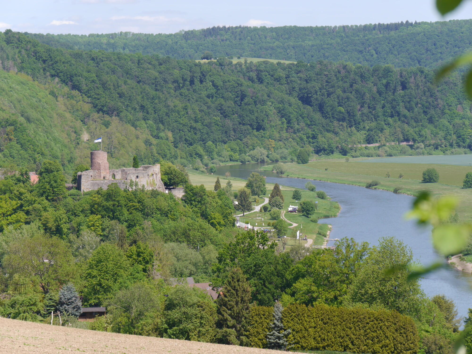 Polle liegt an der Deutschen Märchenstraße!