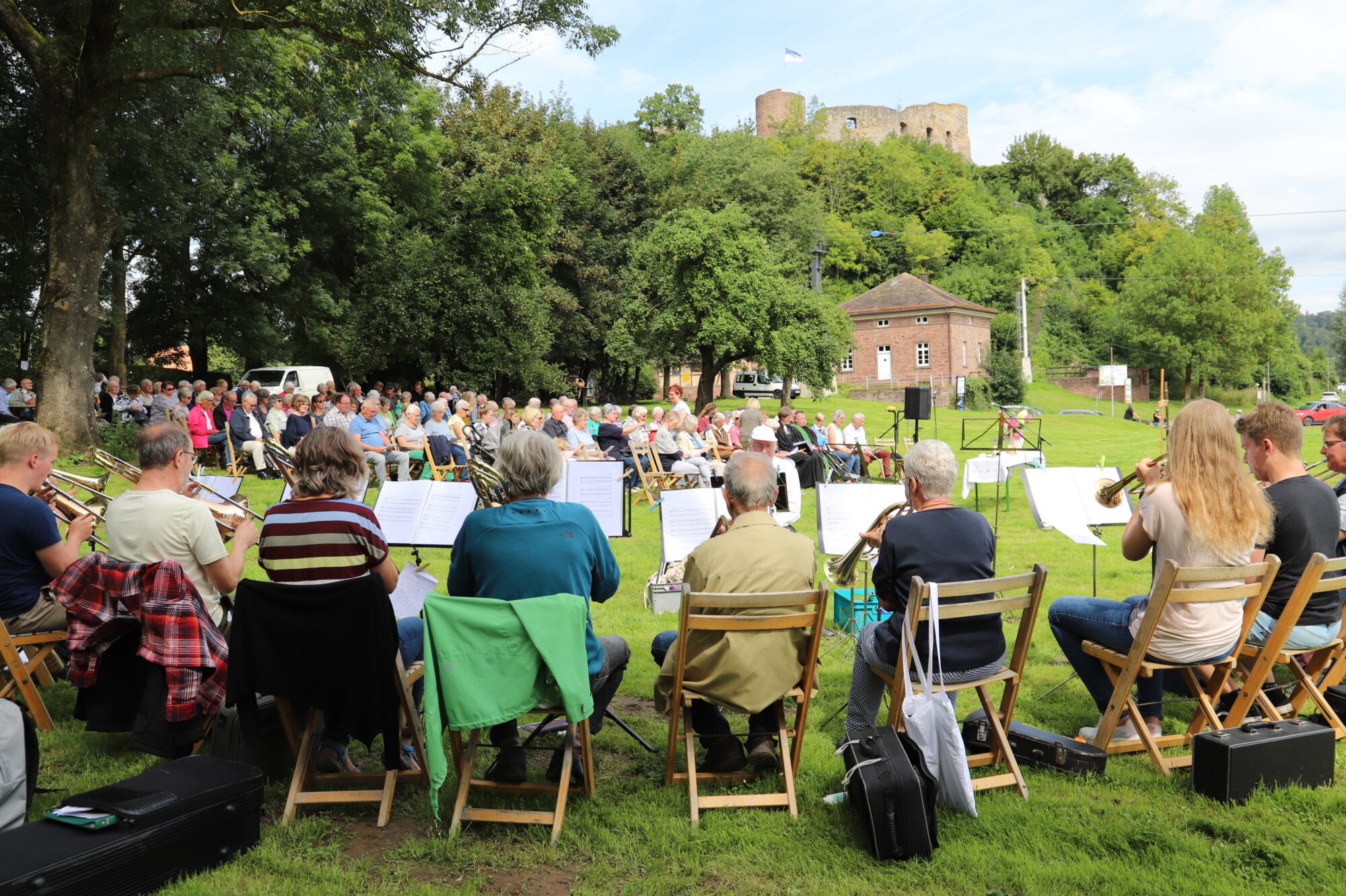 Ein besonderer Sommer-Gottesdienst in Polle