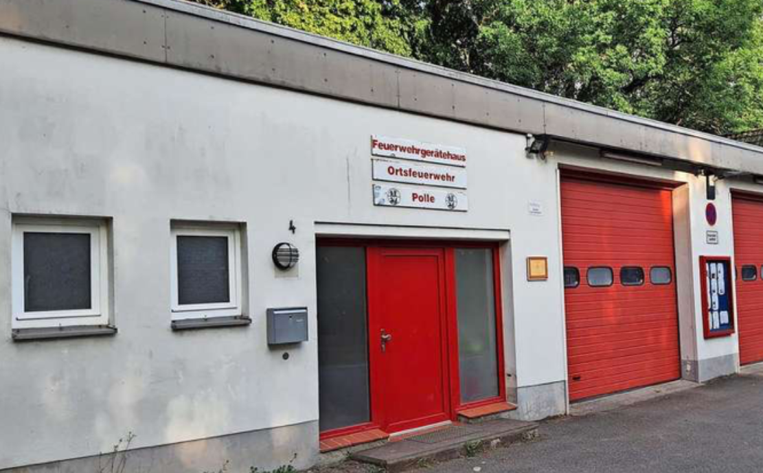 Adventsfenster bei der Feuerwehr